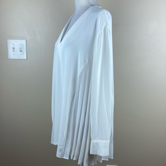NWT. Zara White Blouse with Sides Pleats. Size M. - Picture 14 of 15